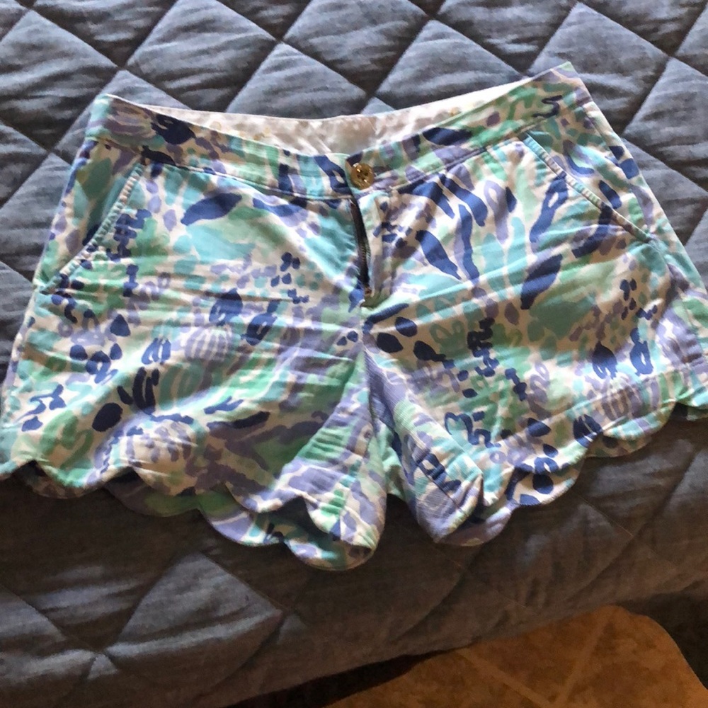 Lilly Pulitzer buttercup shorts size 6